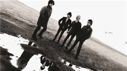 U2 - Window in the skies (2007) Online