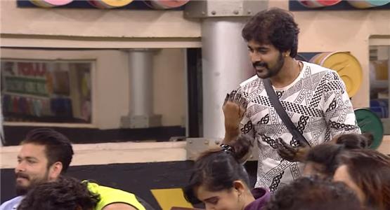 Bigg Boss Malayalam Dy 29: Love Is in the Air! (2018– ) Online