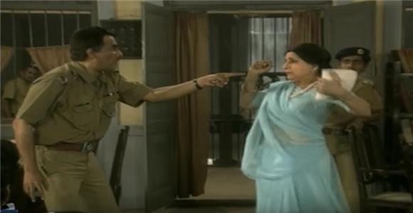 Dekh Bhai Dekh Mrs. Diwan Gets Caught by the Cops (1993– ) Online