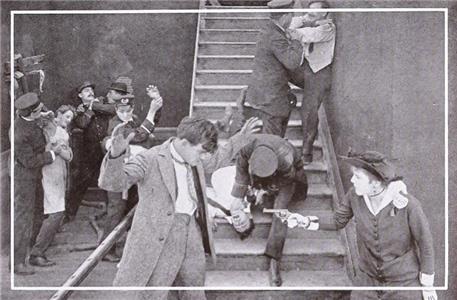 The Affair of the Deserted House (1915) Online